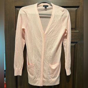 Saks Fifth Avenue pink v neck cardigan. 100% cashmere. Size small